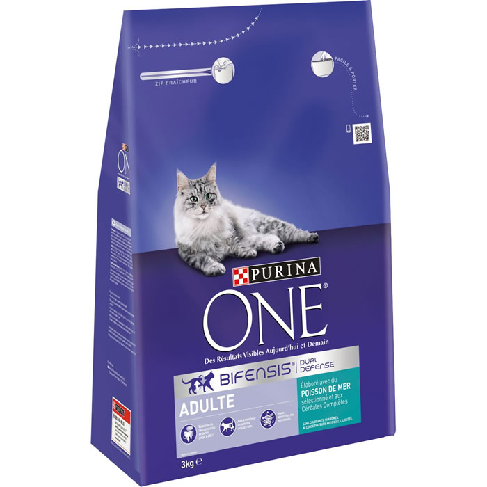 PURINA One Croquettes pour chats adultes au poisson de mer et céréales
