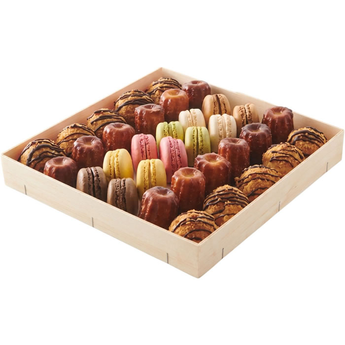 FLUNCH Traiteur Assortiment de mignardises, cannelés, choux et macarons