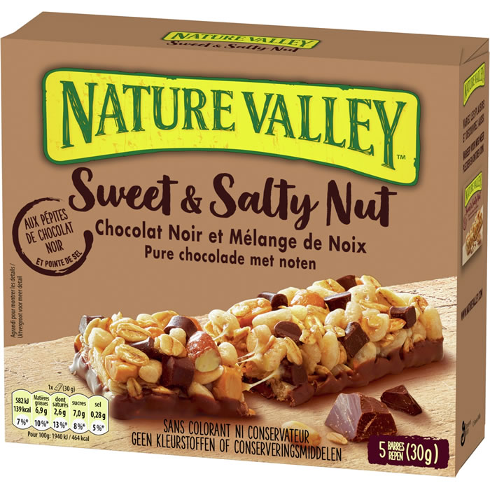 NATURE VALLEY Sweet & Salty Nut Barres céréalières au chocolat noir et mélange de noix